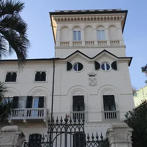 Villa D'Albertis Apartment Crevari